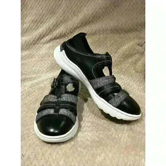NEW, Clarks Collection, Womens Black Teagan Step Leather Fishermans Sandals, 9 - Picture 2 of 10